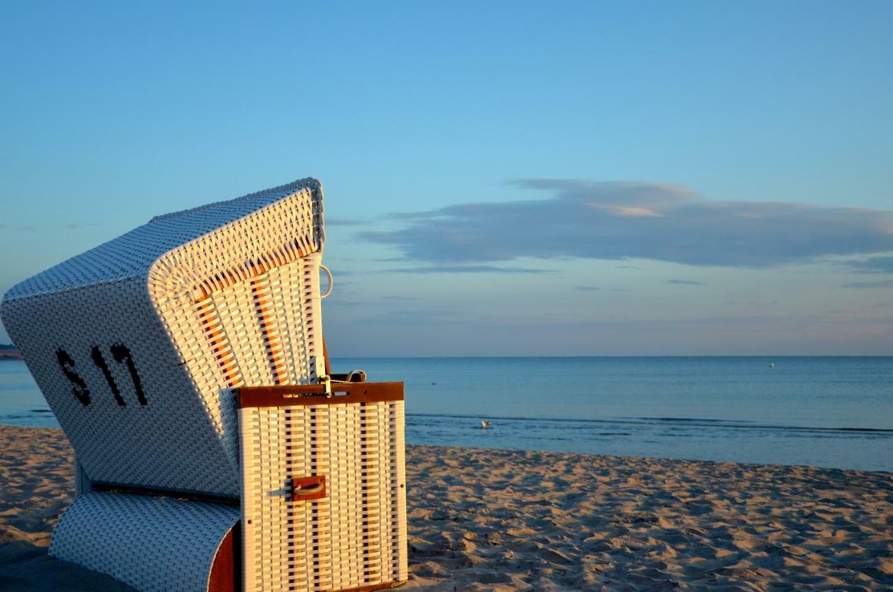Strandvilla Waldhaus บอลเทินฮาเกิน ภายนอก รูปภาพ